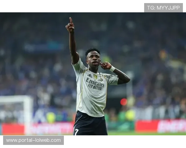 从青训到金靴：维尼修斯皇马生涯崛起之路